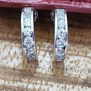 🔥🔥Sterling silver 829 hoop earrings🔥🔥